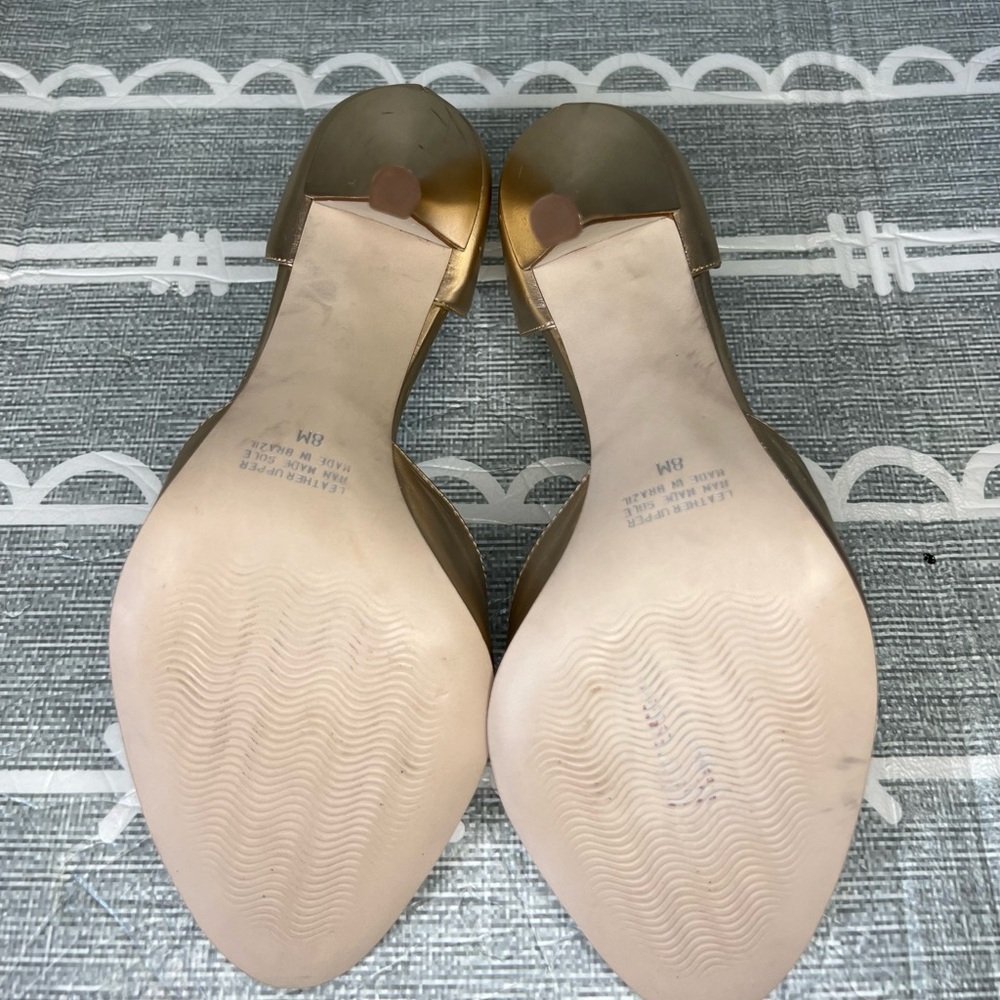 Cathy Jean Metallic Gold Heels, Size 8 - Picture 8 of 9